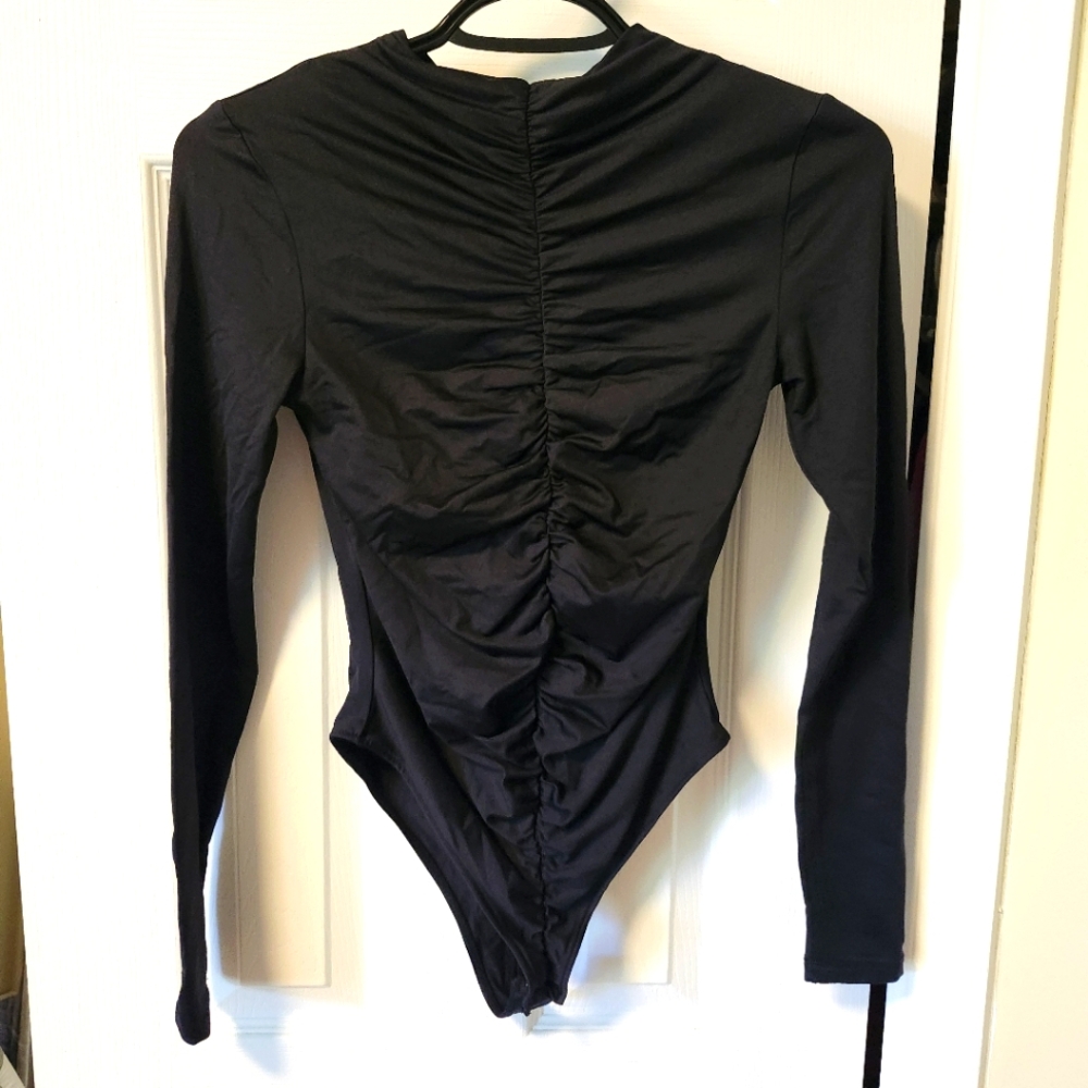 🌺3/$50 Zara Black Bodysuit
